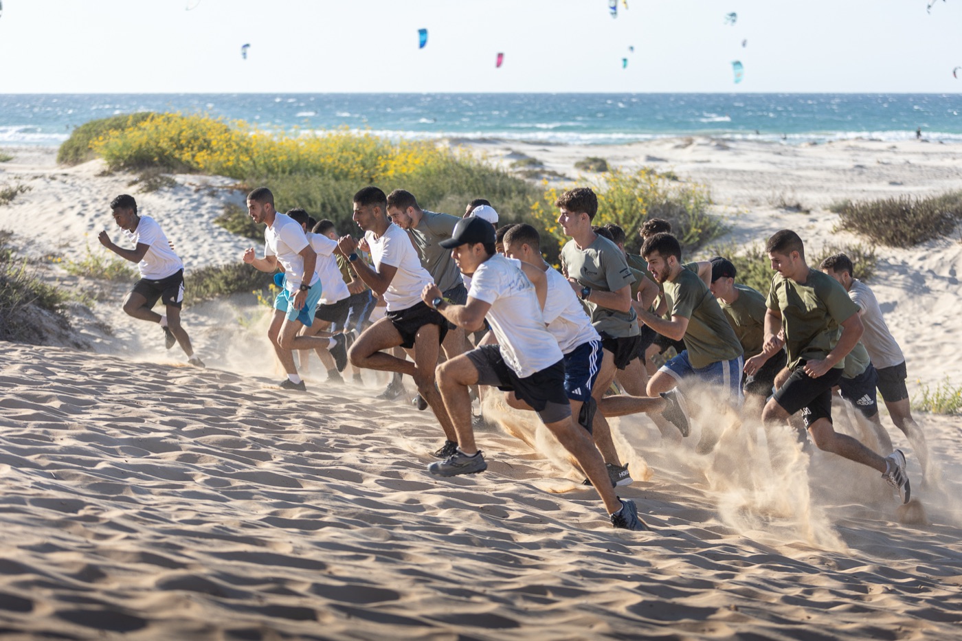 אימון כושר קרבי בשטח . הכנה לקורס טיס
